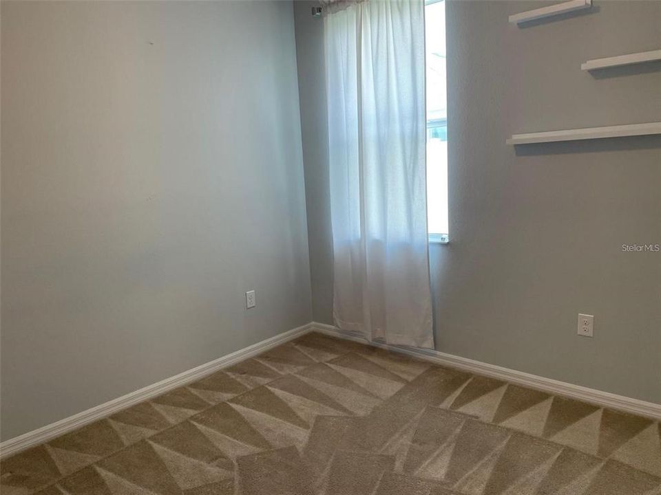 For Rent: $2,475 (4 beds, 2 baths, 1784 Square Feet)