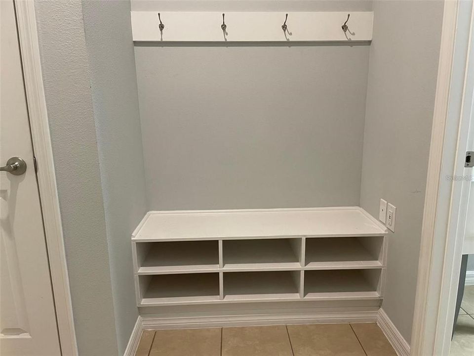 For Rent: $2,475 (4 beds, 2 baths, 1784 Square Feet)