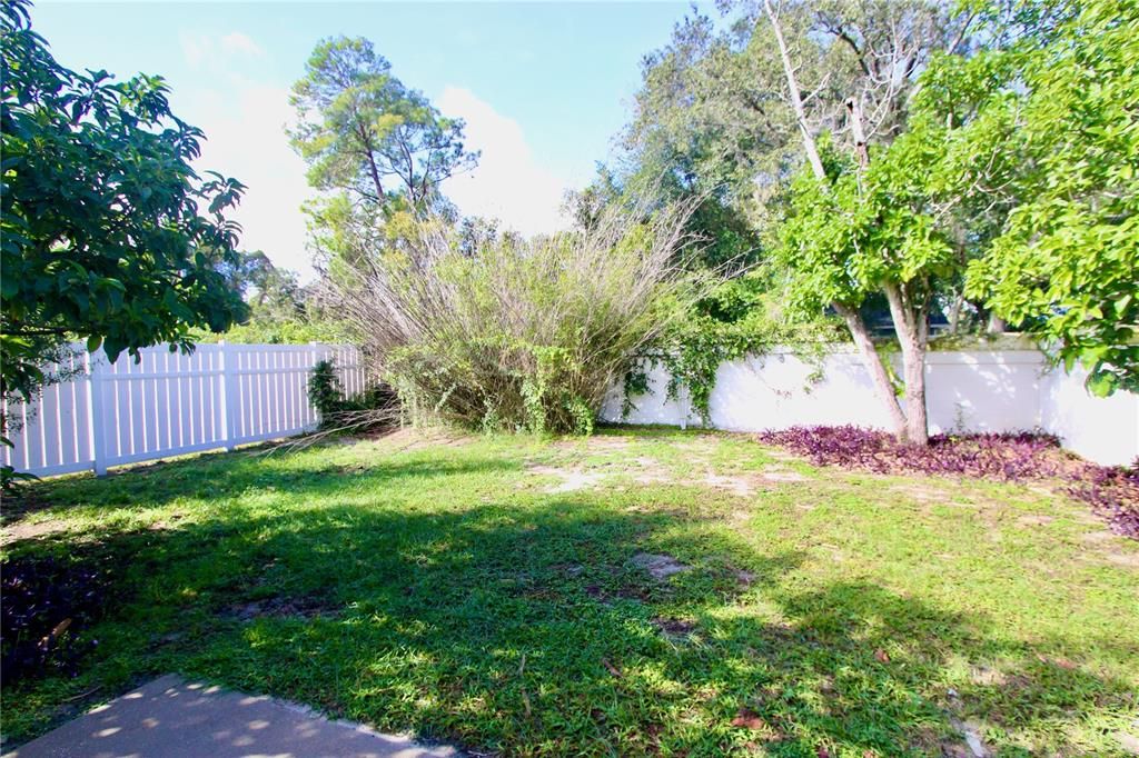 For Sale: $599,000 (6 beds, 3 baths, 3991 Square Feet)