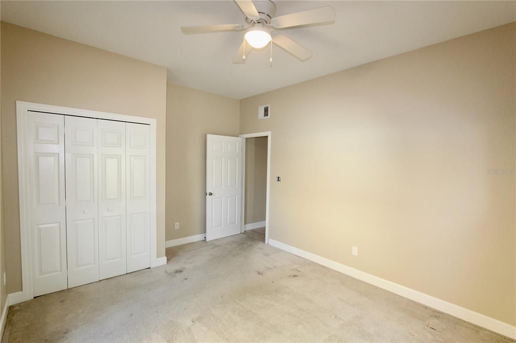 For Sale: $599,000 (6 beds, 3 baths, 3991 Square Feet)