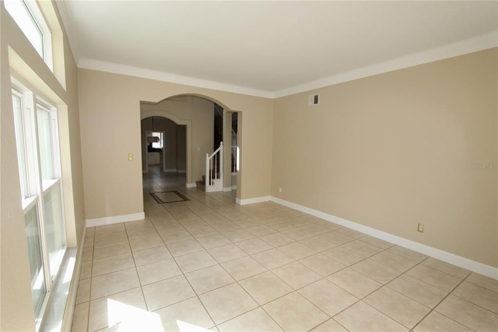 For Sale: $599,000 (6 beds, 3 baths, 3991 Square Feet)