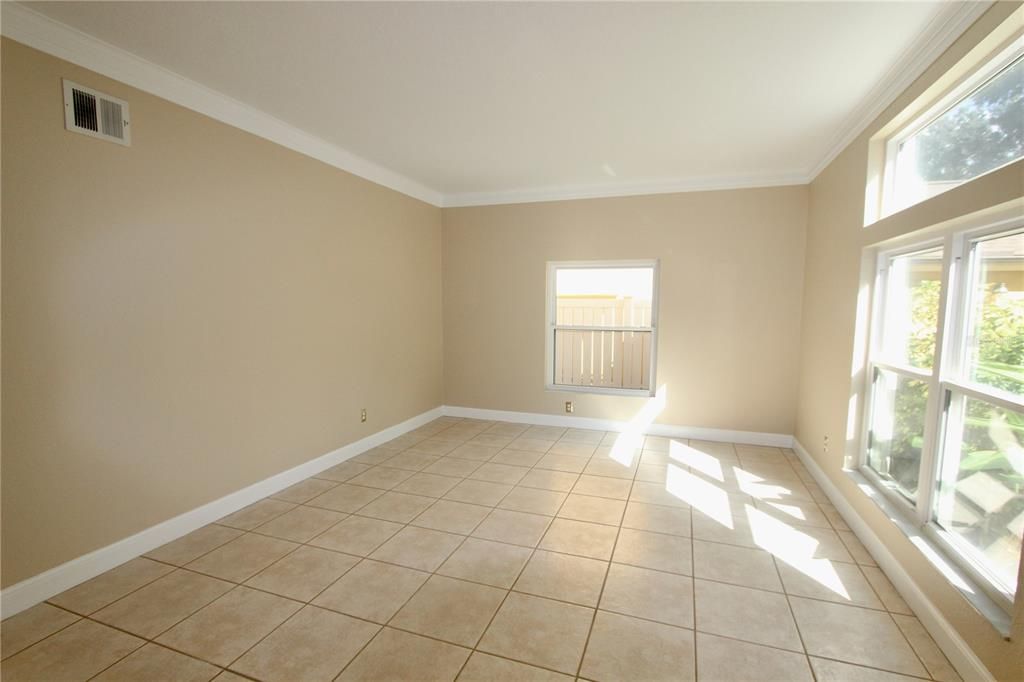 For Sale: $599,000 (6 beds, 3 baths, 3991 Square Feet)