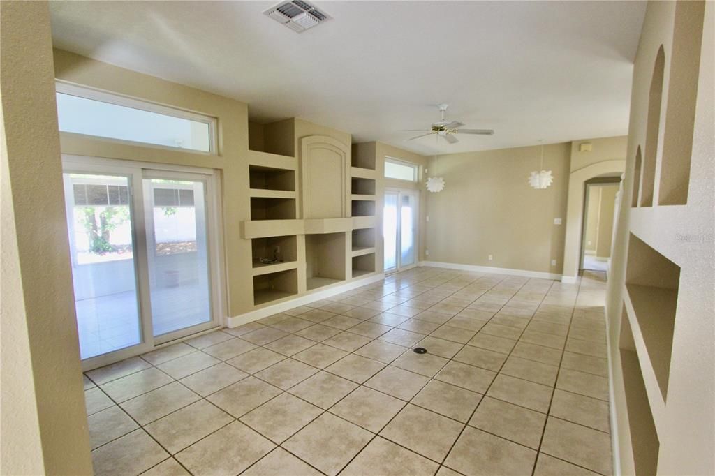 For Sale: $599,000 (6 beds, 3 baths, 3991 Square Feet)