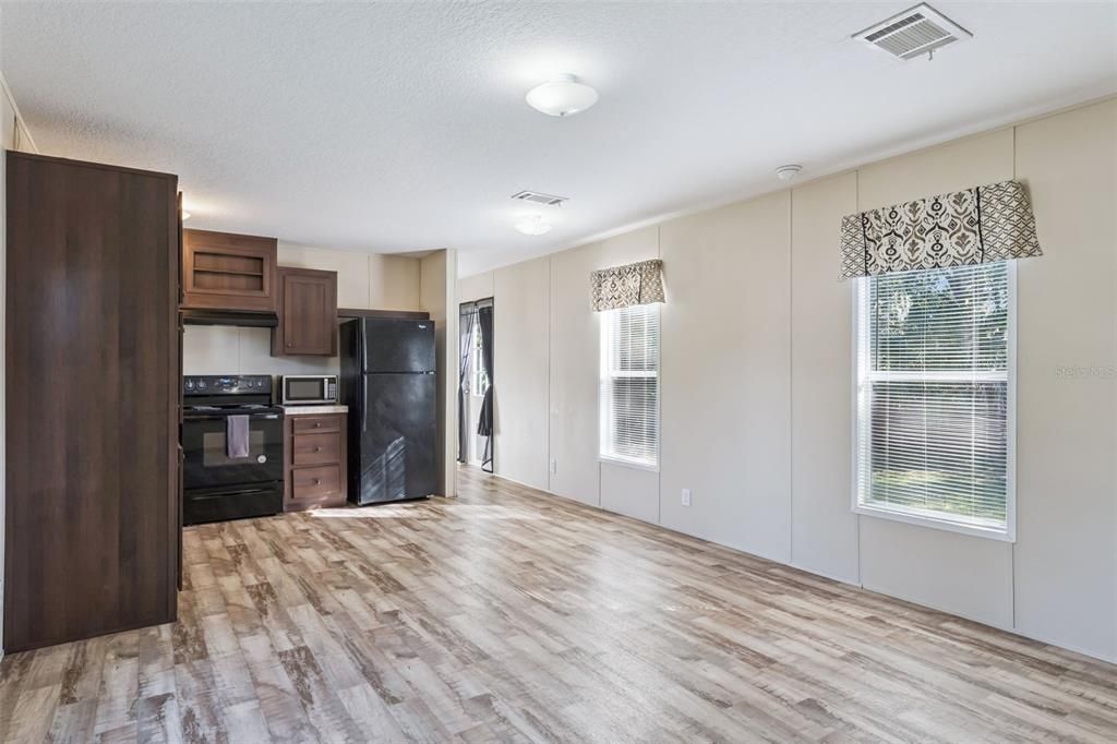 En Venta: $215,000 (3 camas, 2 baños, 924 Pies cuadrados)