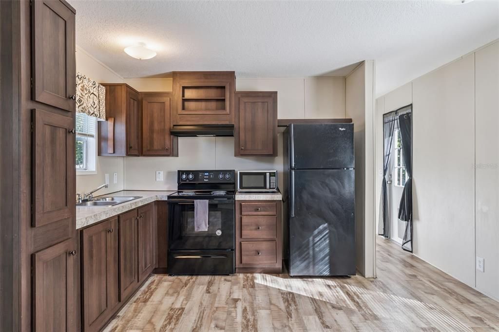 En Venta: $215,000 (3 camas, 2 baños, 924 Pies cuadrados)