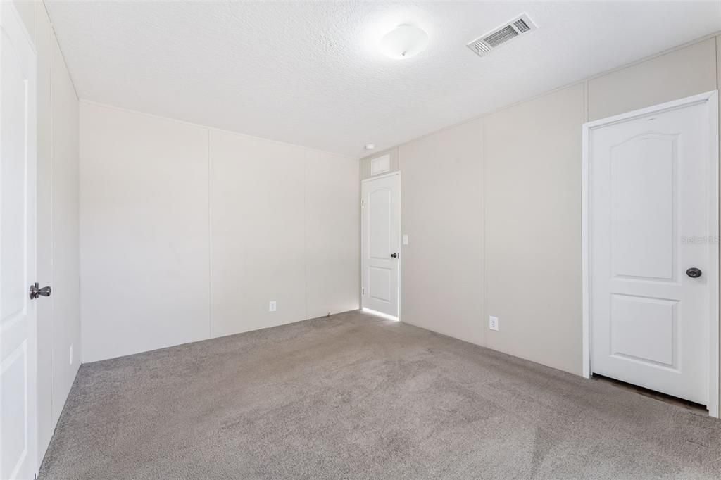 En Venta: $215,000 (3 camas, 2 baños, 924 Pies cuadrados)