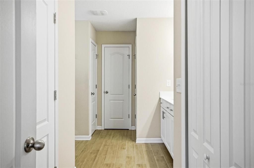 En Venta: $375,000 (3 camas, 3 baños, 2036 Pies cuadrados)