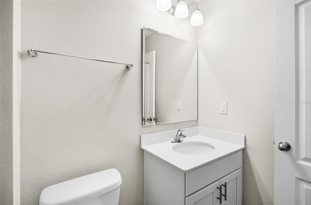 En Venta: $375,000 (3 camas, 3 baños, 2036 Pies cuadrados)