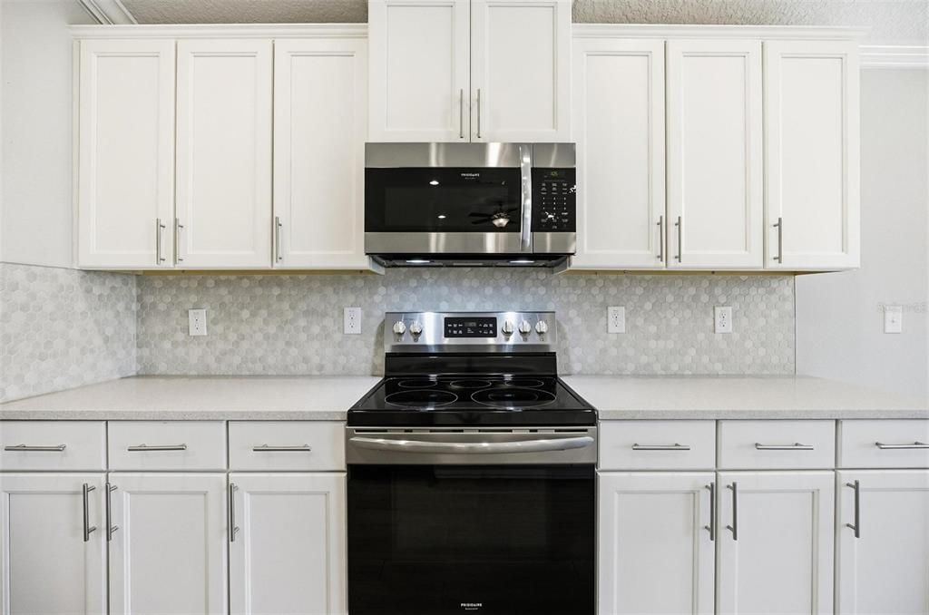 En Venta: $375,000 (3 camas, 3 baños, 2036 Pies cuadrados)