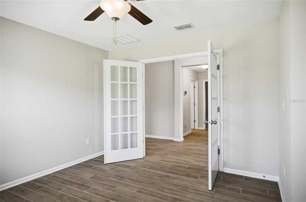 En Venta: $375,000 (3 camas, 3 baños, 2036 Pies cuadrados)