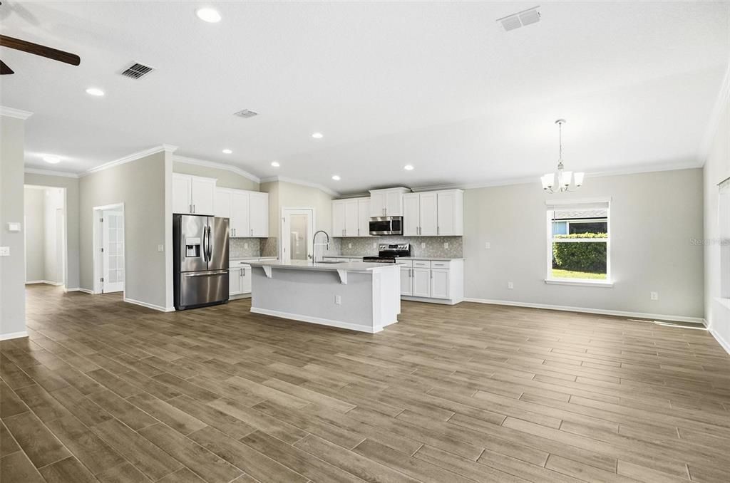 En Venta: $375,000 (3 camas, 3 baños, 2036 Pies cuadrados)