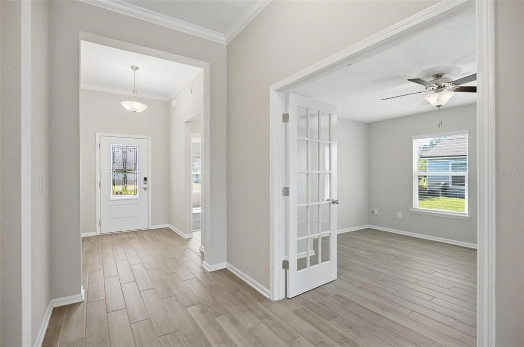 En Venta: $375,000 (3 camas, 3 baños, 2036 Pies cuadrados)