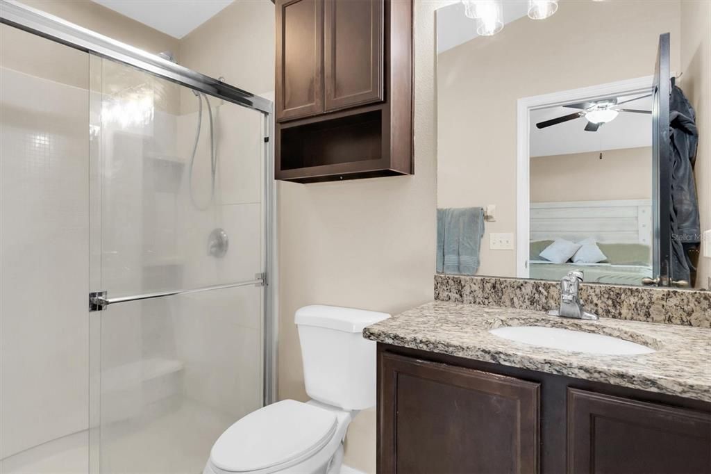 Activo con contrato: $295,000 (3 camas, 2 baños, 1509 Pies cuadrados)