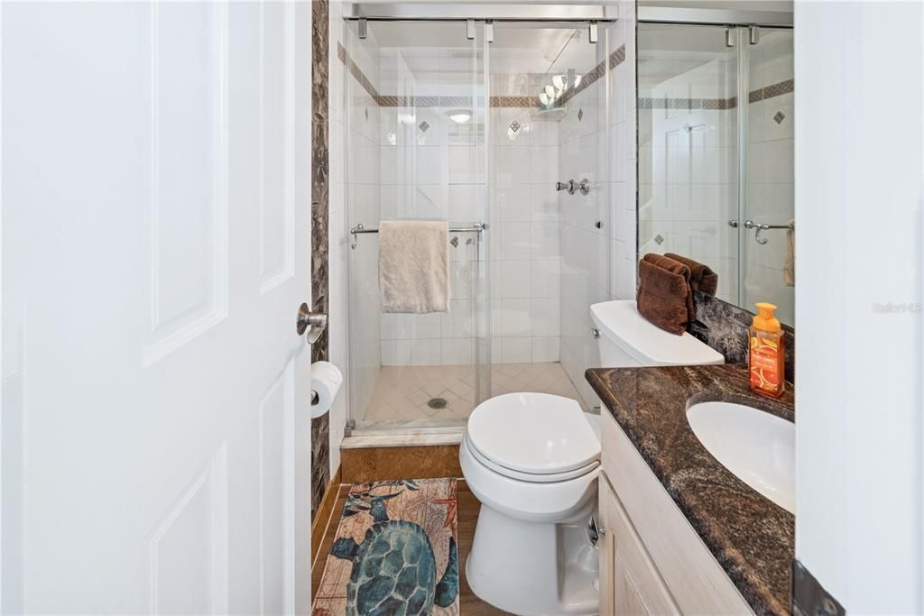 For Sale: $989,750 (2 beds, 2 baths, 1008 Square Feet)