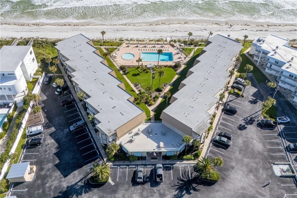 For Sale: $989,750 (2 beds, 2 baths, 1008 Square Feet)