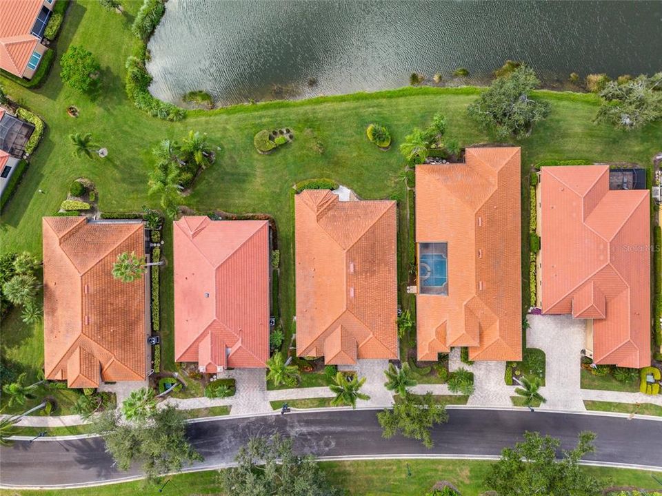 待售: $725,000 (3 贝兹, 2 浴室, 2377 平方英尺)