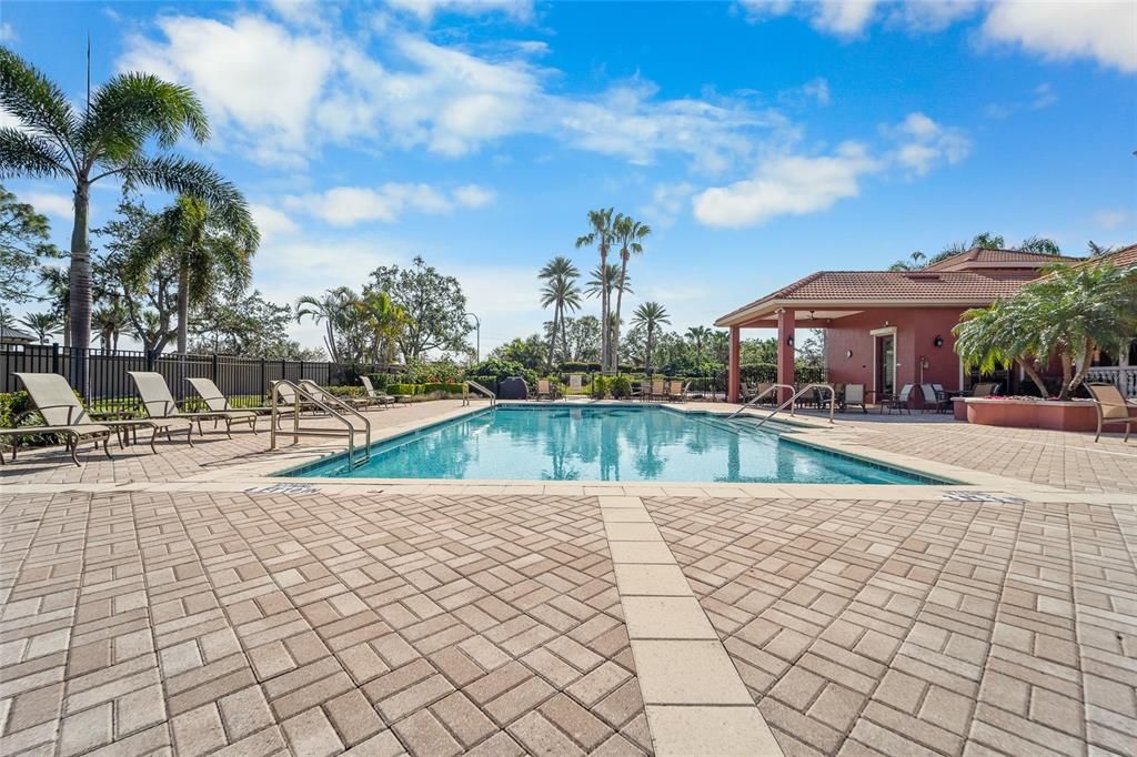 待售: $725,000 (3 贝兹, 2 浴室, 2377 平方英尺)