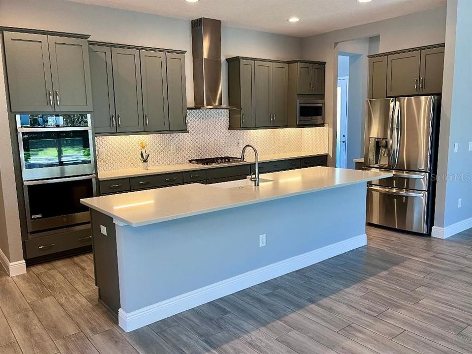 На продажу: $775,000 (4 спален, 4 ванн, 3128 Квадратных фут)