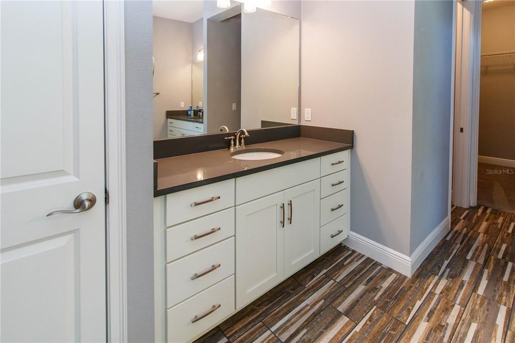 На продажу: $775,000 (4 спален, 4 ванн, 3128 Квадратных фут)