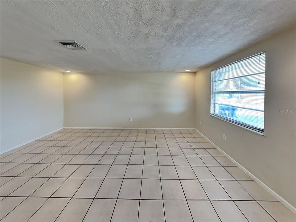 For Sale: $264,900 (3 beds, 2 baths, 1536 Square Feet)