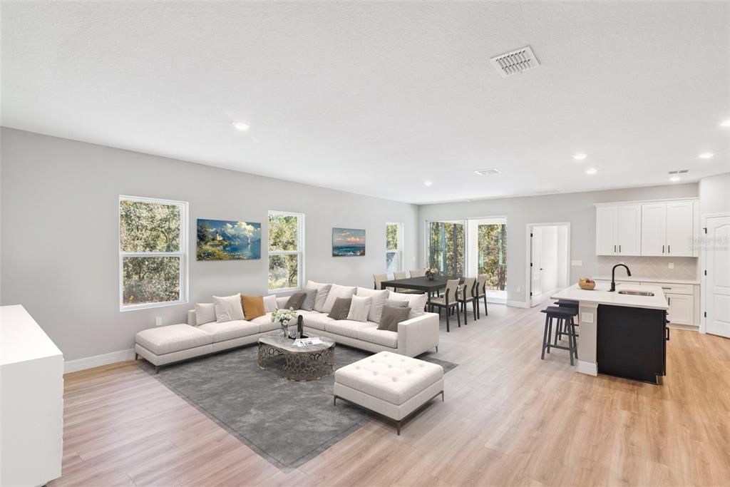 合同活跃: $357,900 (4 贝兹, 3 浴室, 1990 平方英尺)