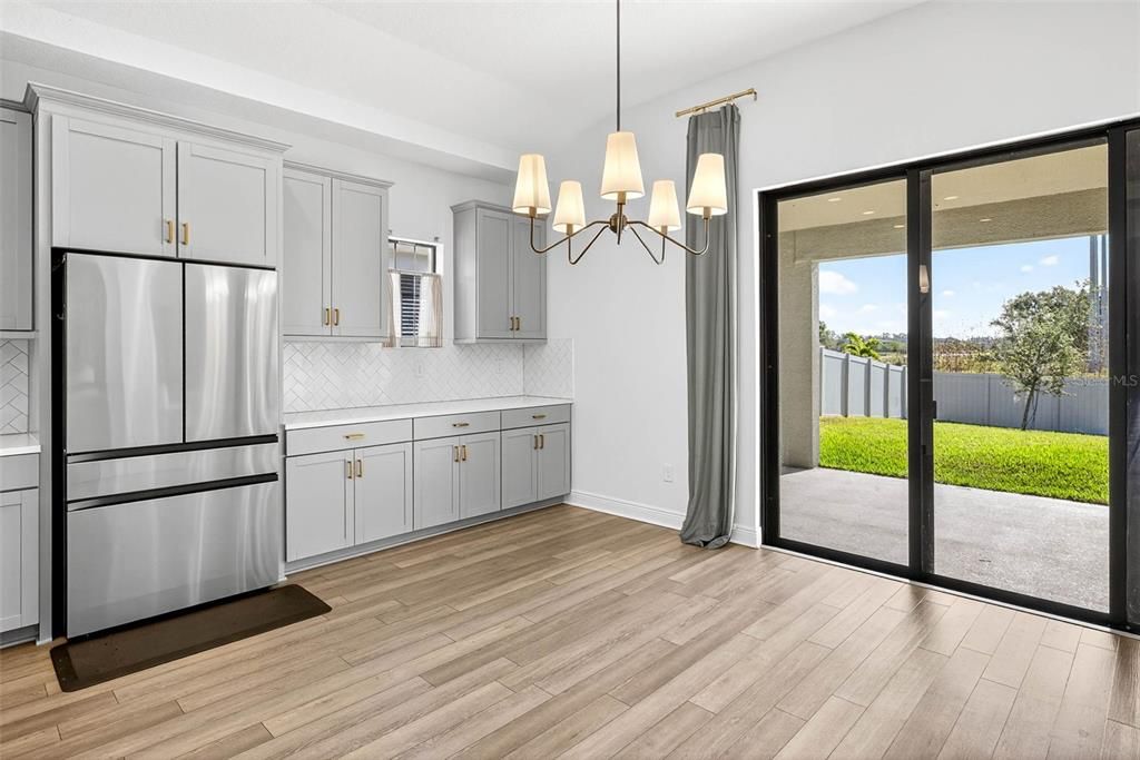 待售: $735,000 (4 贝兹, 4 浴室, 3230 平方英尺)