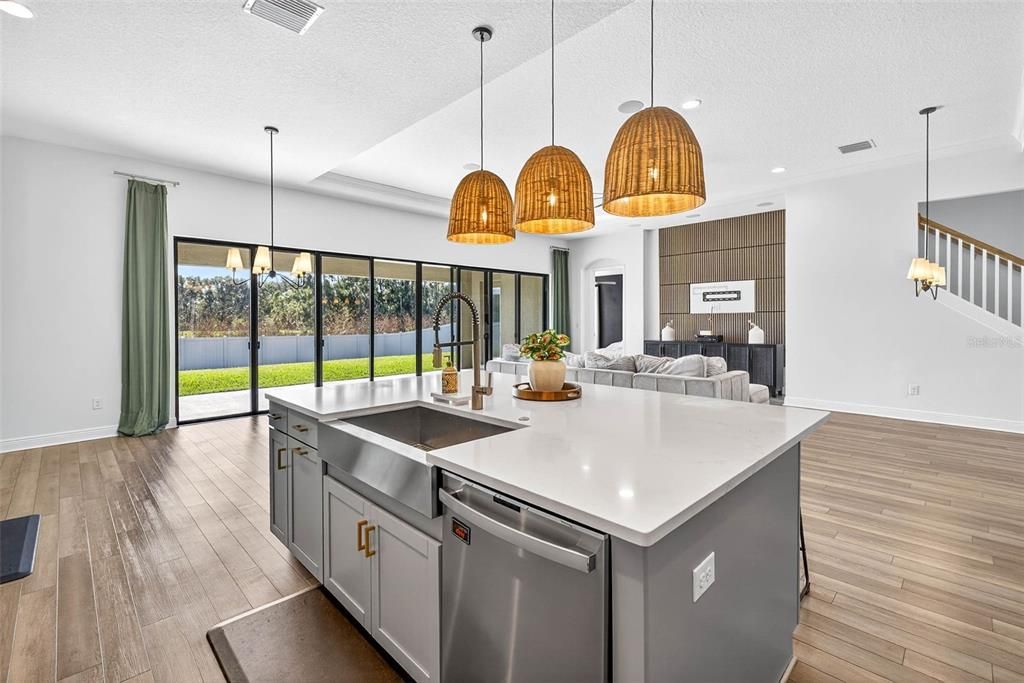 待售: $735,000 (4 贝兹, 4 浴室, 3230 平方英尺)