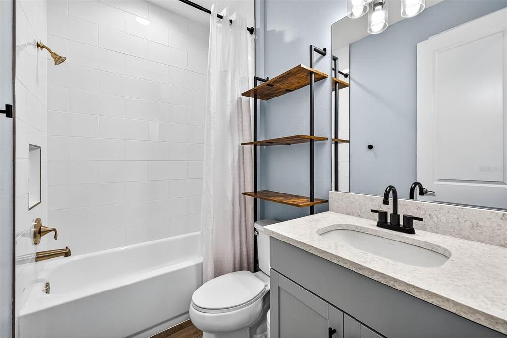 待售: $735,000 (4 贝兹, 4 浴室, 3230 平方英尺)