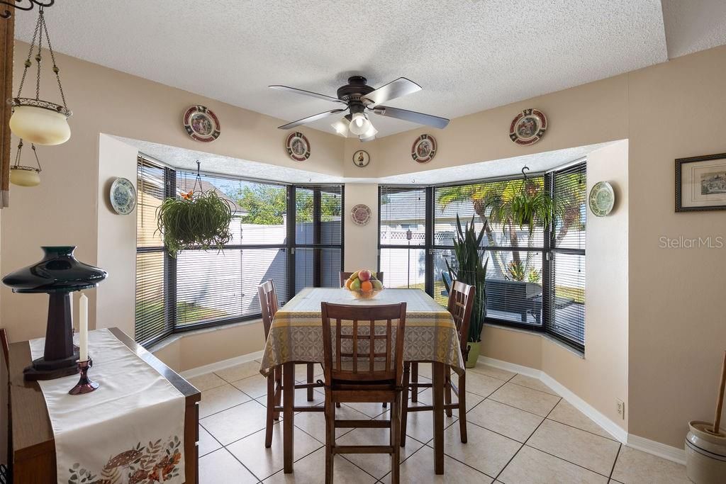 For Sale: $328,000 (3 beds, 2 baths, 1449 Square Feet)