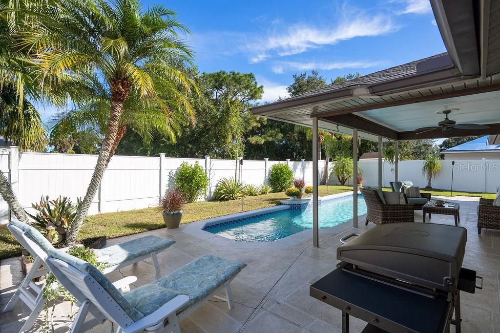 For Sale: $328,000 (3 beds, 2 baths, 1449 Square Feet)