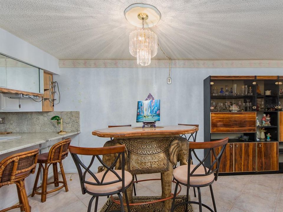 待售: $219,900 (2 贝兹, 2 浴室, 1200 平方英尺)