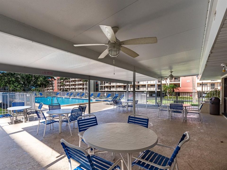 待售: $219,900 (2 贝兹, 2 浴室, 1200 平方英尺)