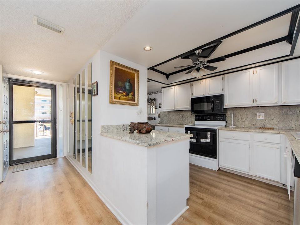 待售: $219,900 (2 贝兹, 2 浴室, 1200 平方英尺)