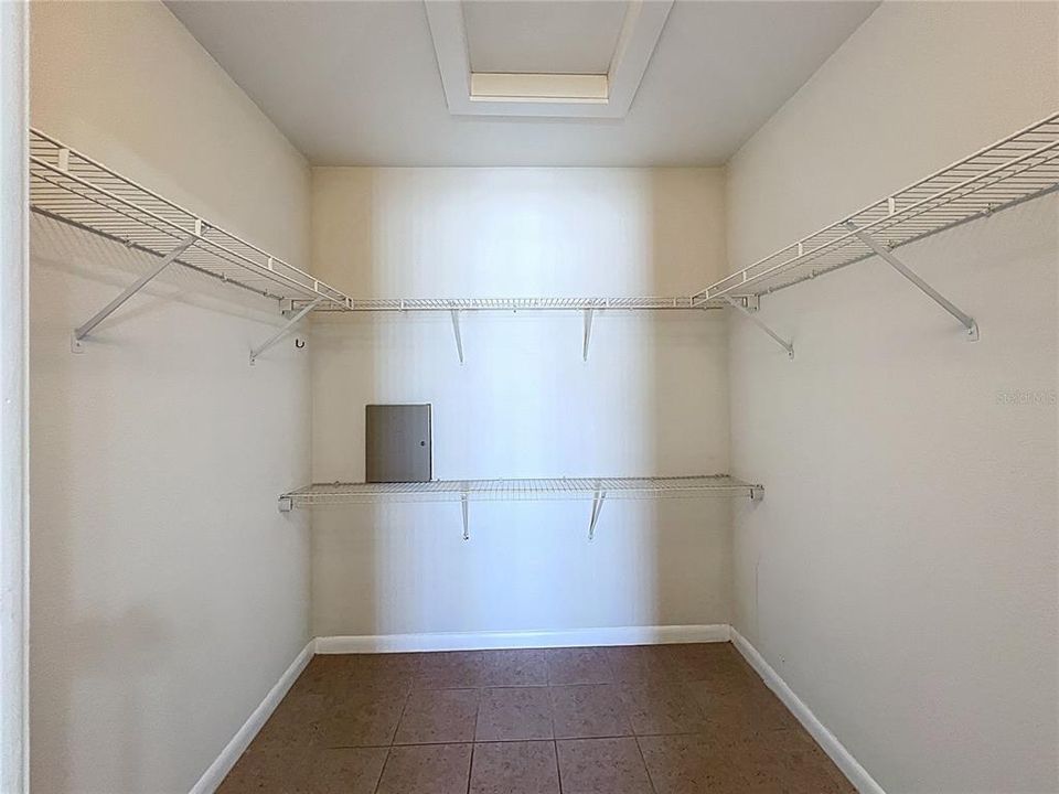 For Sale: $265,000 (3 beds, 2 baths, 1514 Square Feet)