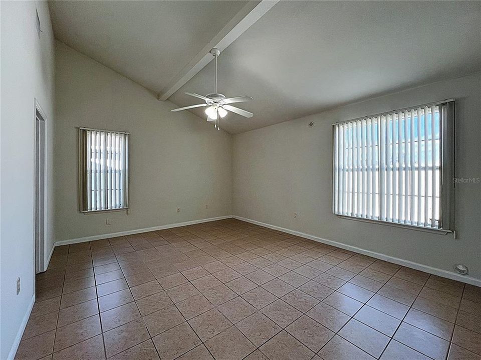 For Sale: $265,000 (3 beds, 2 baths, 1514 Square Feet)