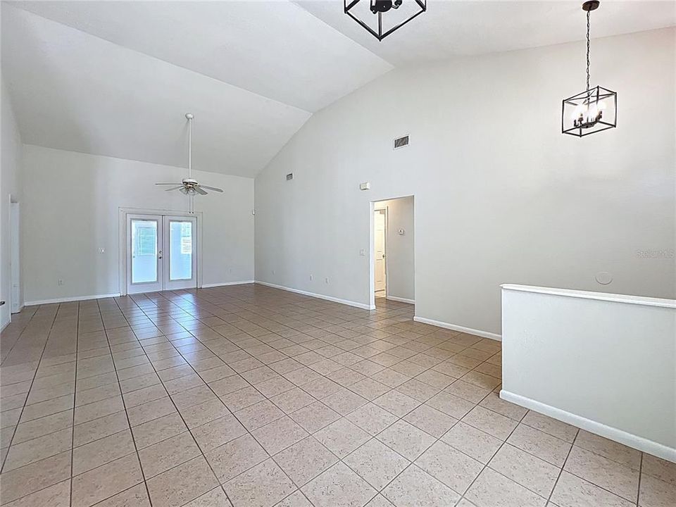For Sale: $265,000 (3 beds, 2 baths, 1514 Square Feet)