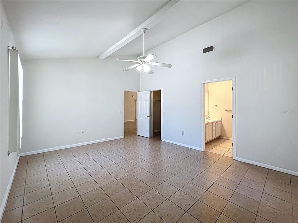 For Sale: $265,000 (3 beds, 2 baths, 1514 Square Feet)