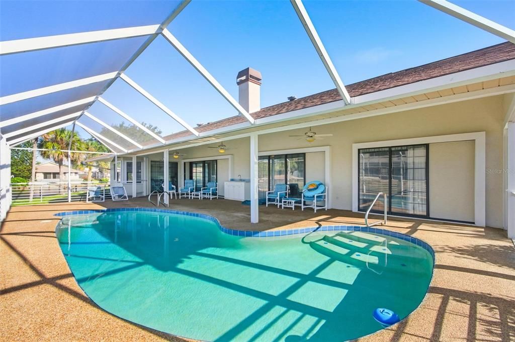 出租: $3,300 (3 贝兹, 2 浴室, 2997 平方英尺)