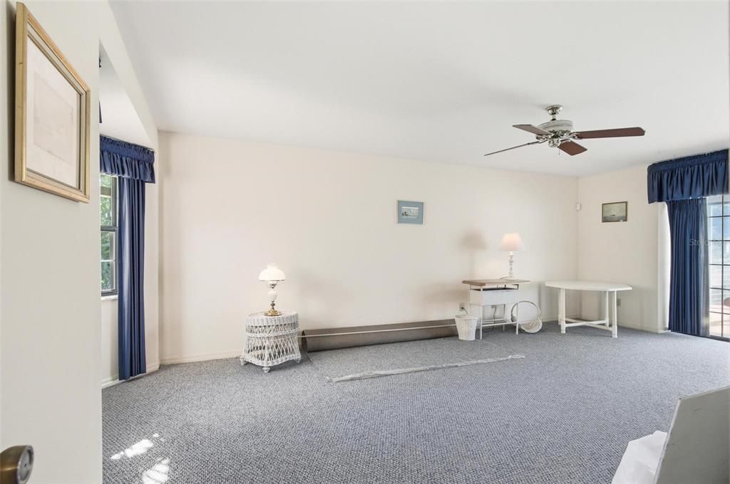 出租: $3,300 (3 贝兹, 2 浴室, 2997 平方英尺)