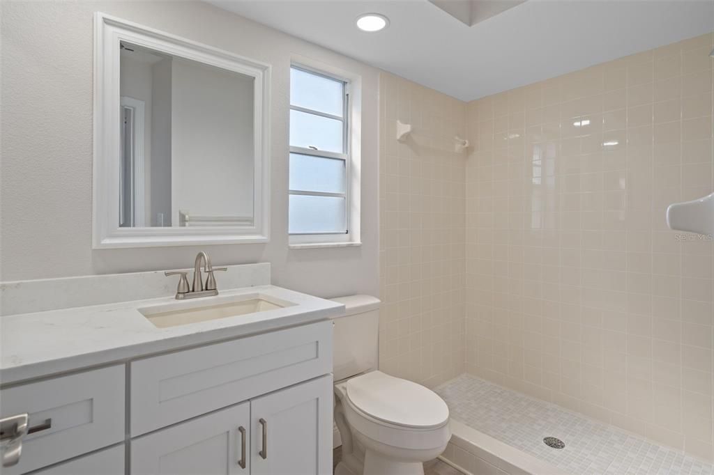 For Sale: $350,000 (3 beds, 2 baths, 1472 Square Feet)