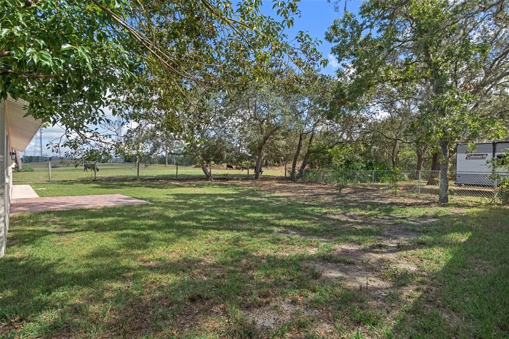 For Sale: $350,000 (3 beds, 2 baths, 1472 Square Feet)