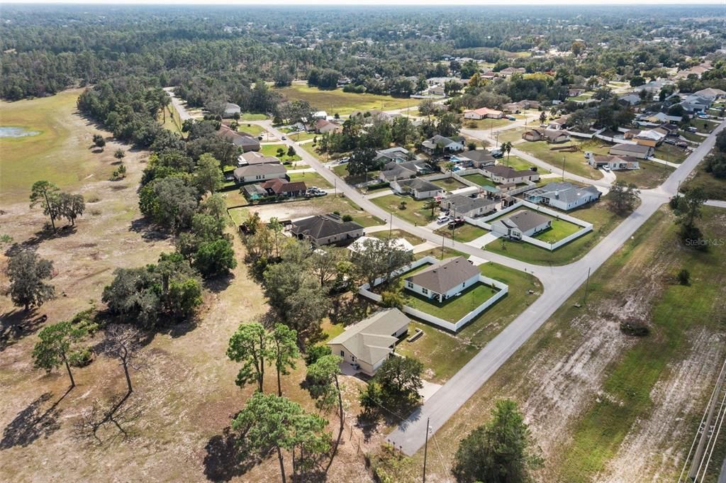 For Sale: $350,000 (3 beds, 2 baths, 1472 Square Feet)