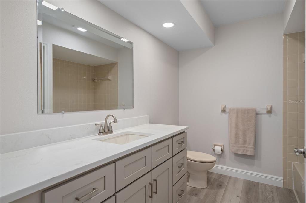 For Sale: $350,000 (3 beds, 2 baths, 1472 Square Feet)