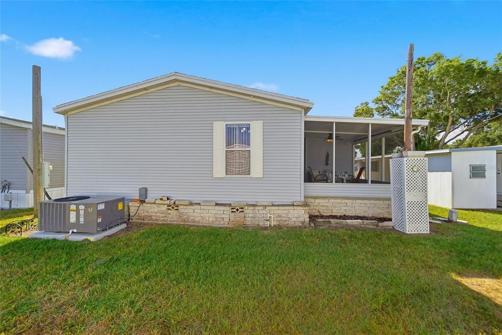 待售: $229,900 (3 贝兹, 2 浴室, 1272 平方英尺)