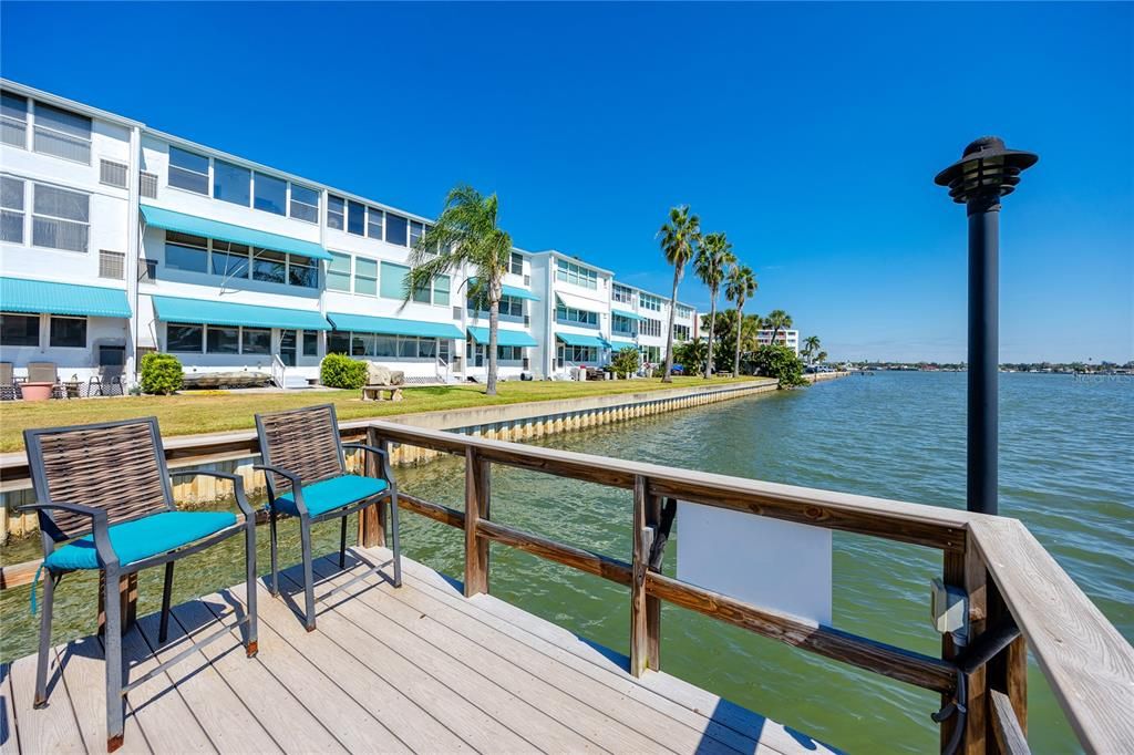 For Sale: $199,000 (2 beds, 2 baths, 1160 Square Feet)