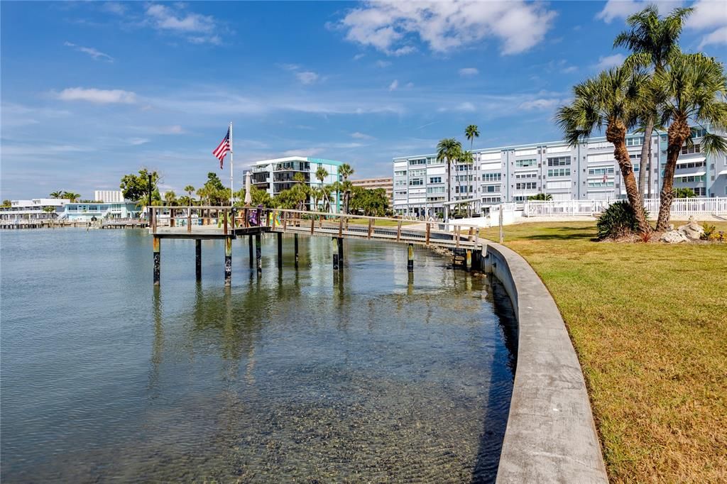 For Sale: $199,000 (2 beds, 2 baths, 1160 Square Feet)