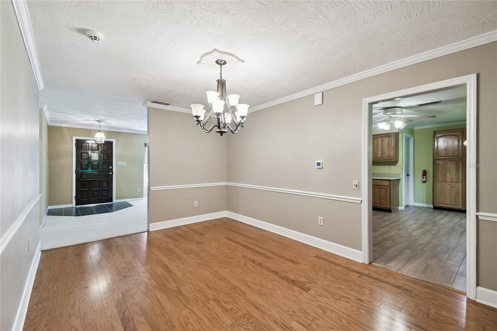 Active With Contract: $400,000 (3 beds, 2 baths, 2069 Square Feet)