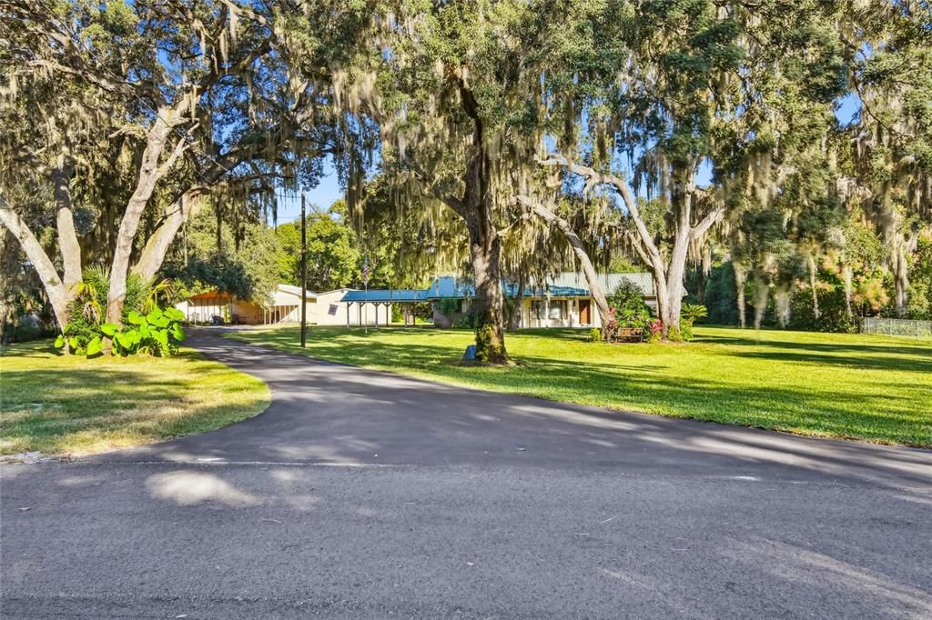 Active With Contract: $400,000 (3 beds, 2 baths, 2069 Square Feet)