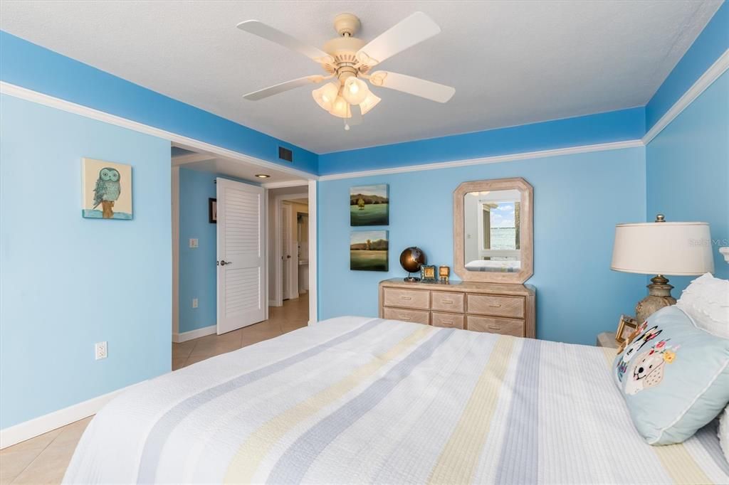 For Sale: $365,000 (2 beds, 2 baths, 1741 Square Feet)