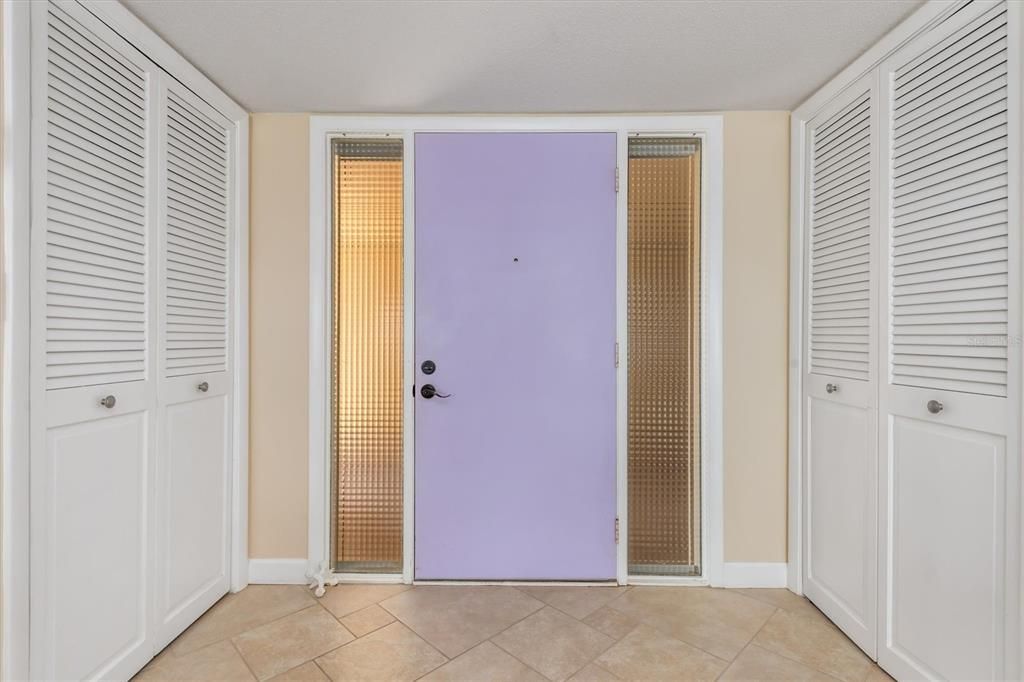 For Sale: $365,000 (2 beds, 2 baths, 1741 Square Feet)